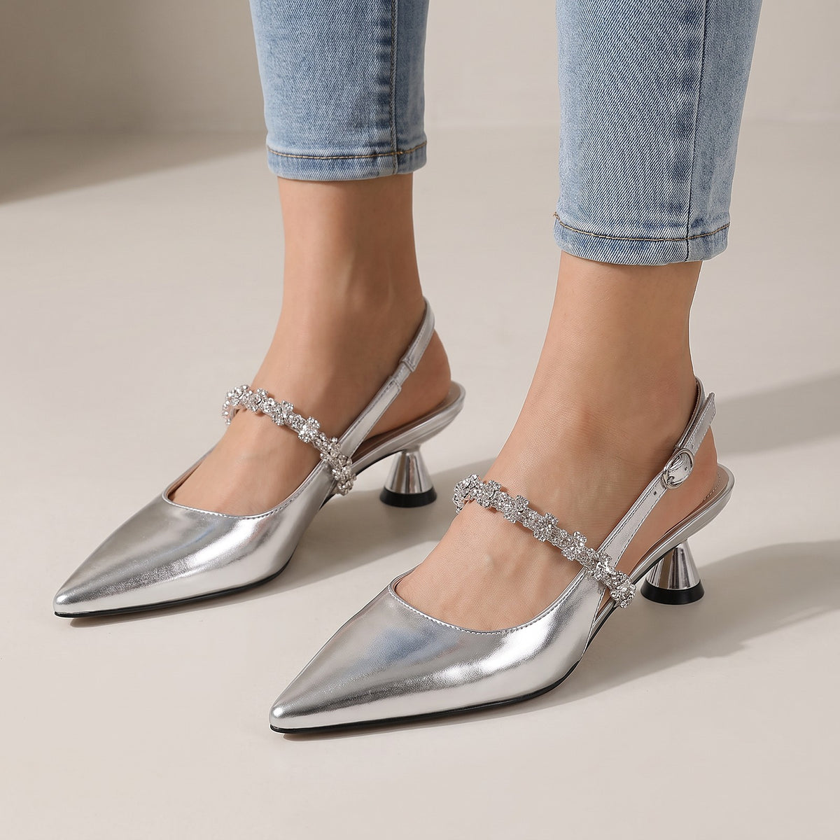 Dames Slingback Pumps met Puntneus en Strass