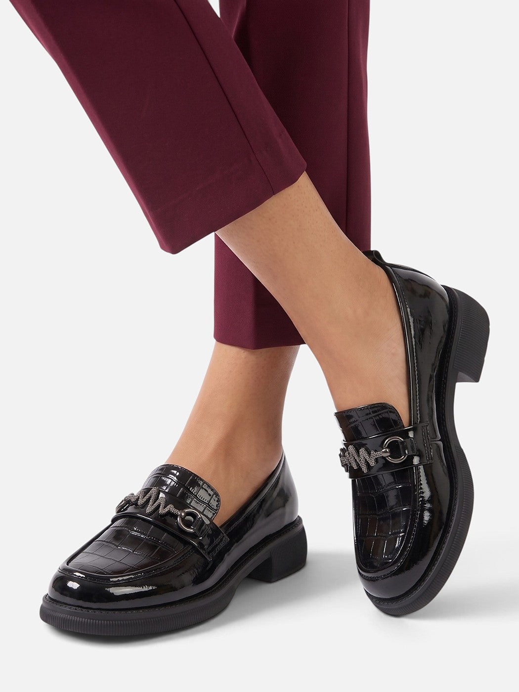 Dames Chunky Lak Loafers met Ketting