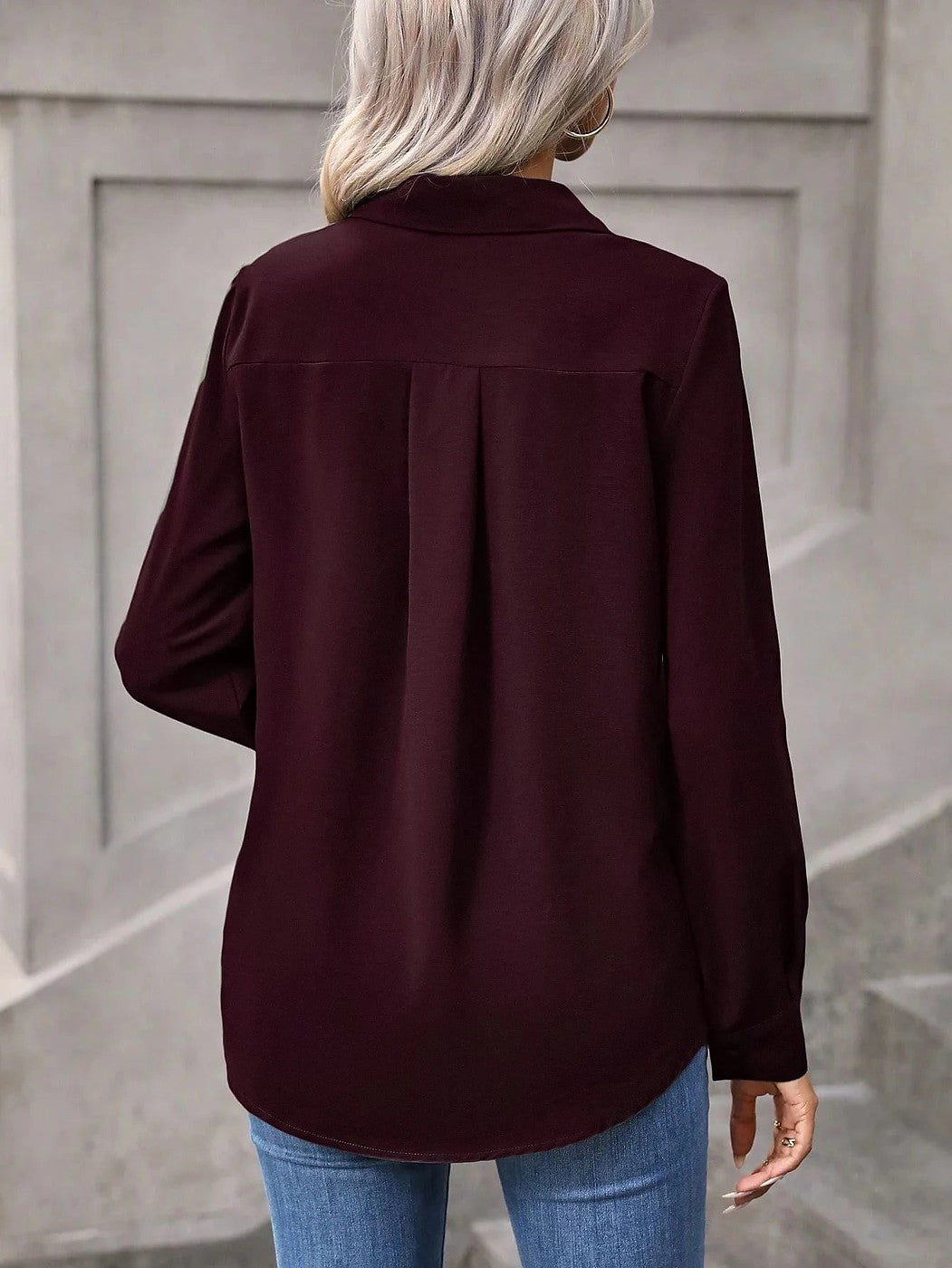 Dames Blouse met Doorknoopsluiting en Puntkraag