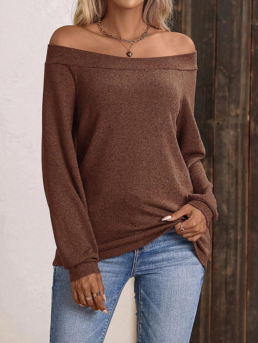 Dames Off Shoulder Top met Rechte Hals