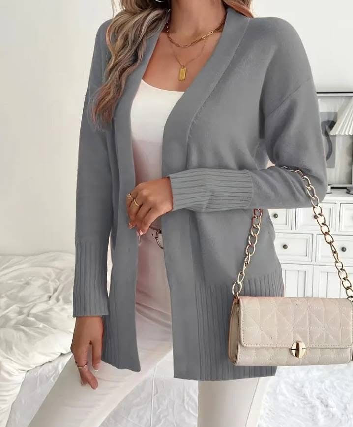 Dames Lang Gebreid Vest met Fijne Geribde Details en Relaxte Pasvorm