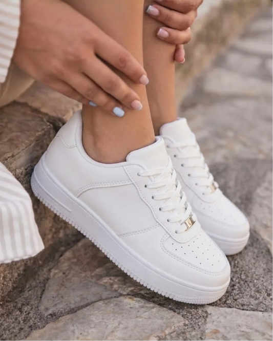 Dames sneaker met Uitneembare Zool en Trendy Design Lizzy