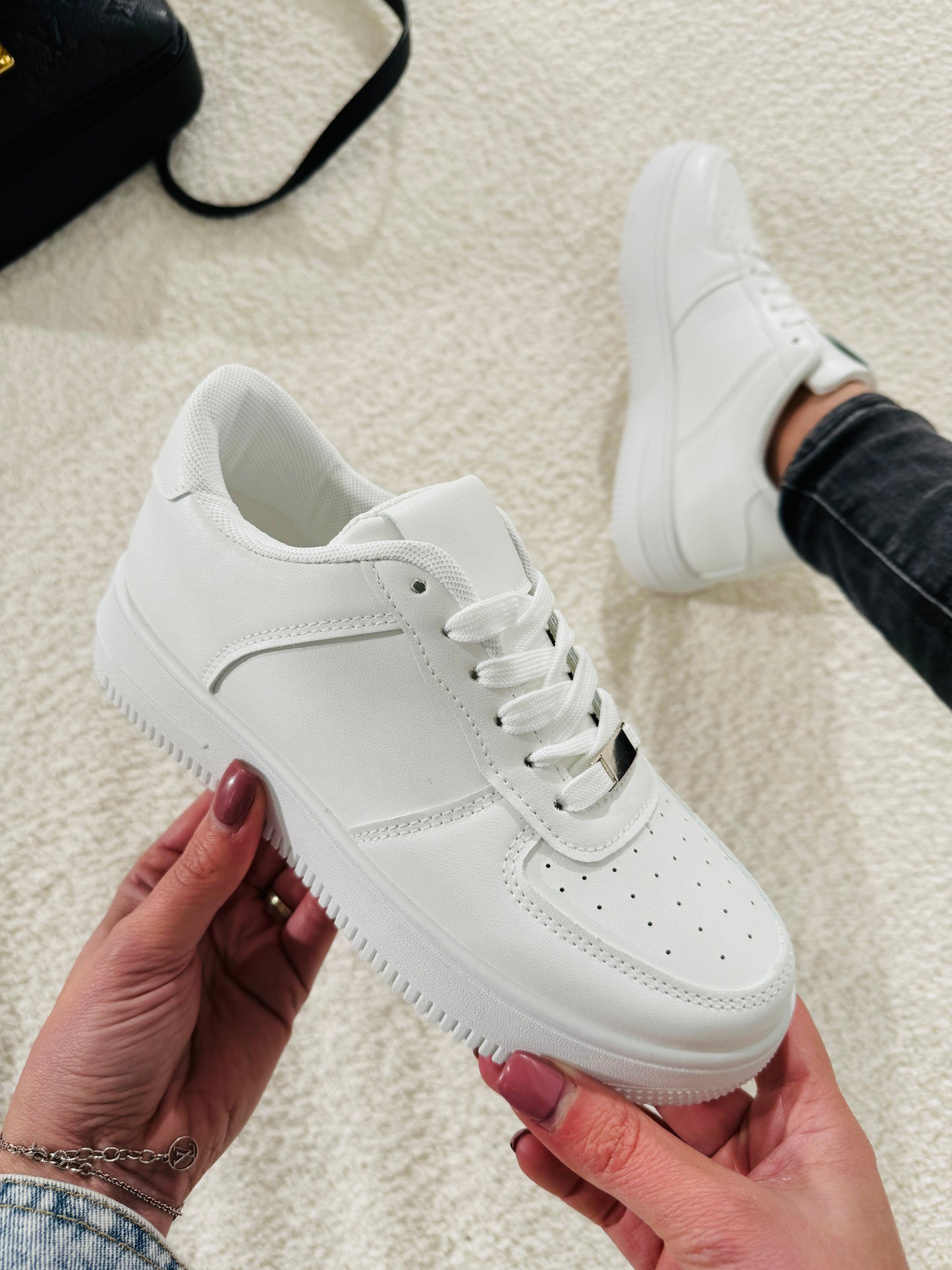 Dames sneaker met Uitneembare Zool en Trendy Design Lizzy