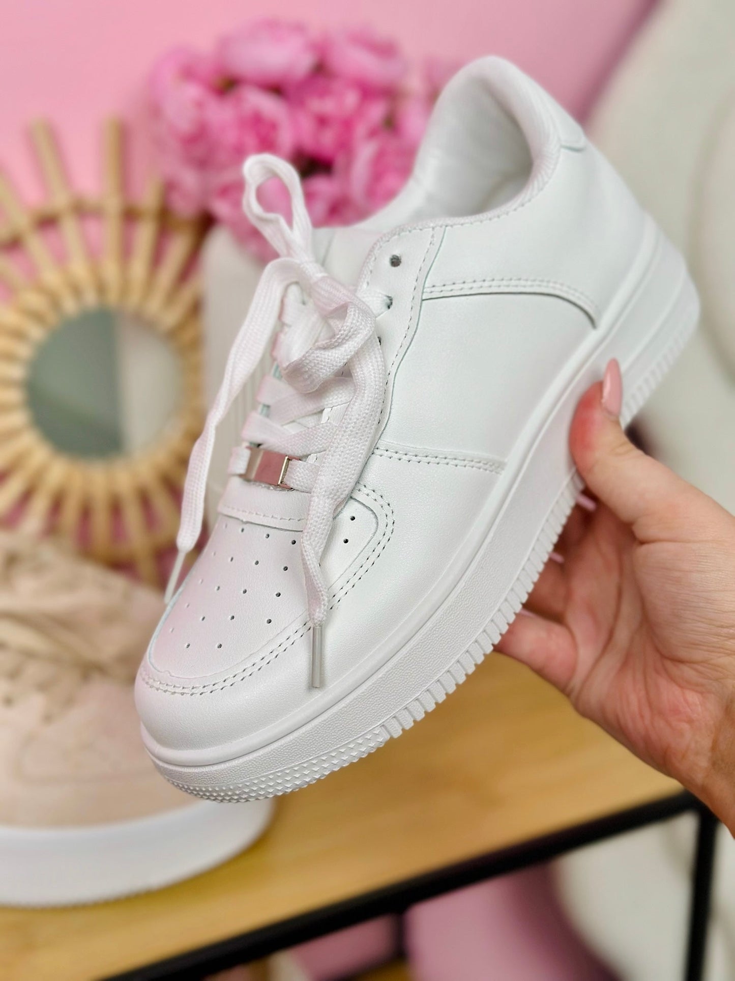 Dames sneaker met Uitneembare Zool en Trendy Design Lizzy