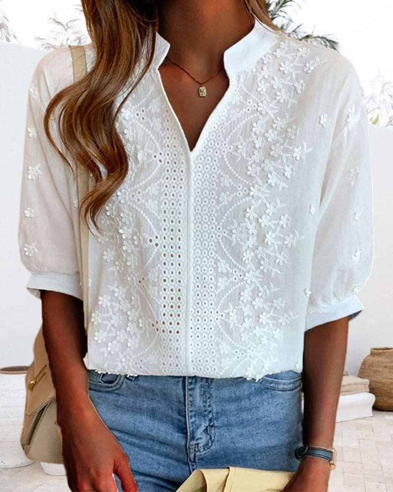 Damesblouse met Geborduurde V-hals Lizzy