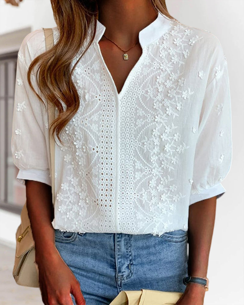 Damesblouse met Geborduurde V-hals Lizzy