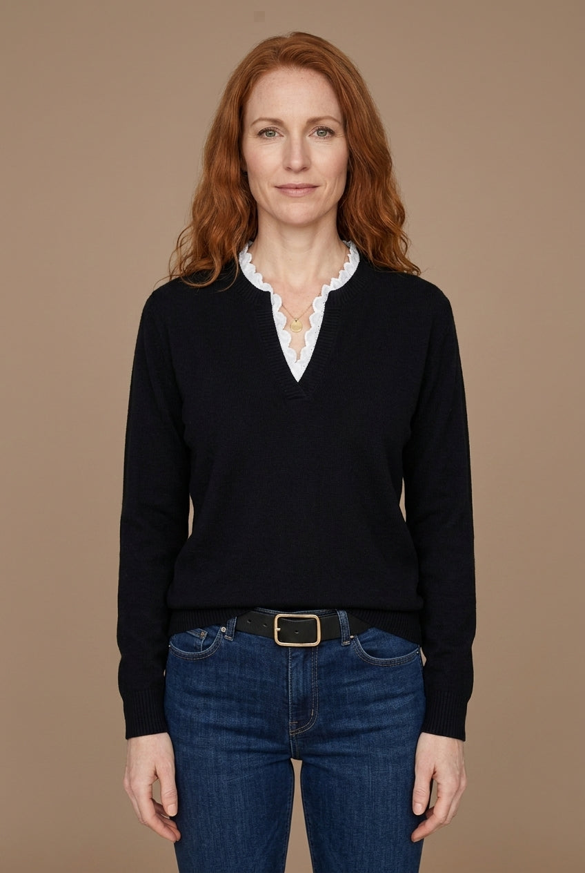 Damesblouse met Kanten Details en Flatterend Silhouet Lizzy