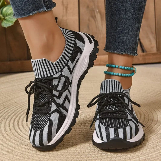 Damesloafers met Geweven Bovenwerk en Sock-fit Lizzy