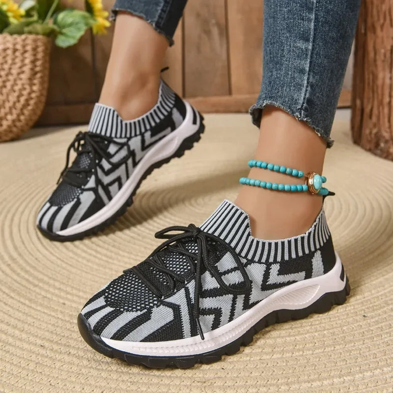 Damesloafers met Geweven Bovenwerk en Sock-fit Lizzy