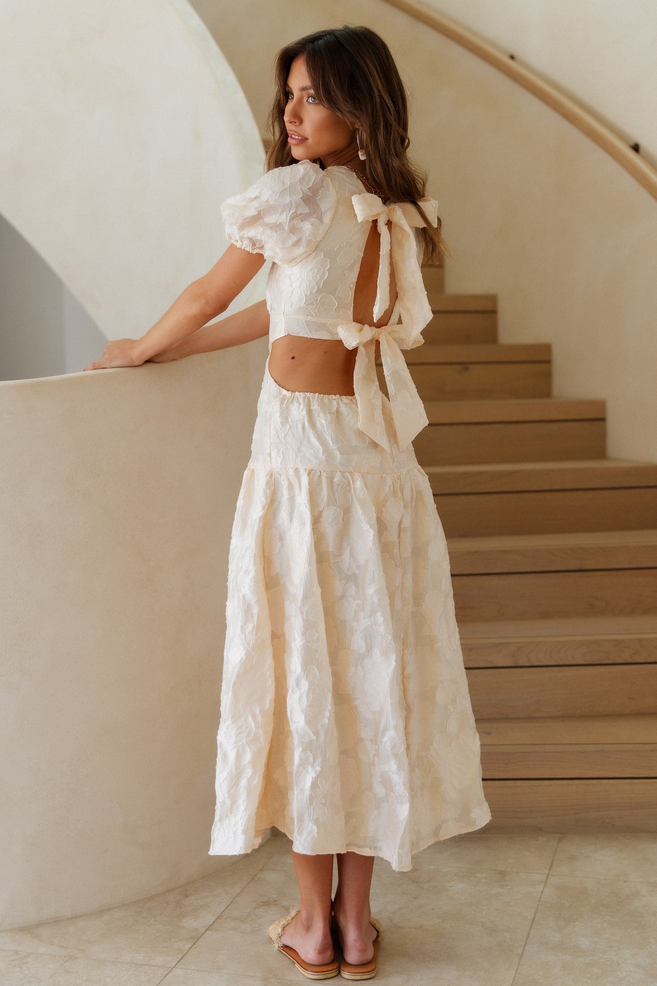 Damesmaxi-jurk met Bloemendetails en Pofmouwen Lizzy