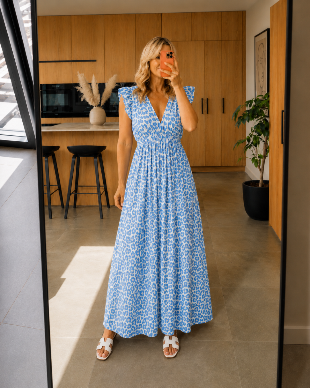 Damesmaxi-jurk met Ruches en V-hals Lizzy