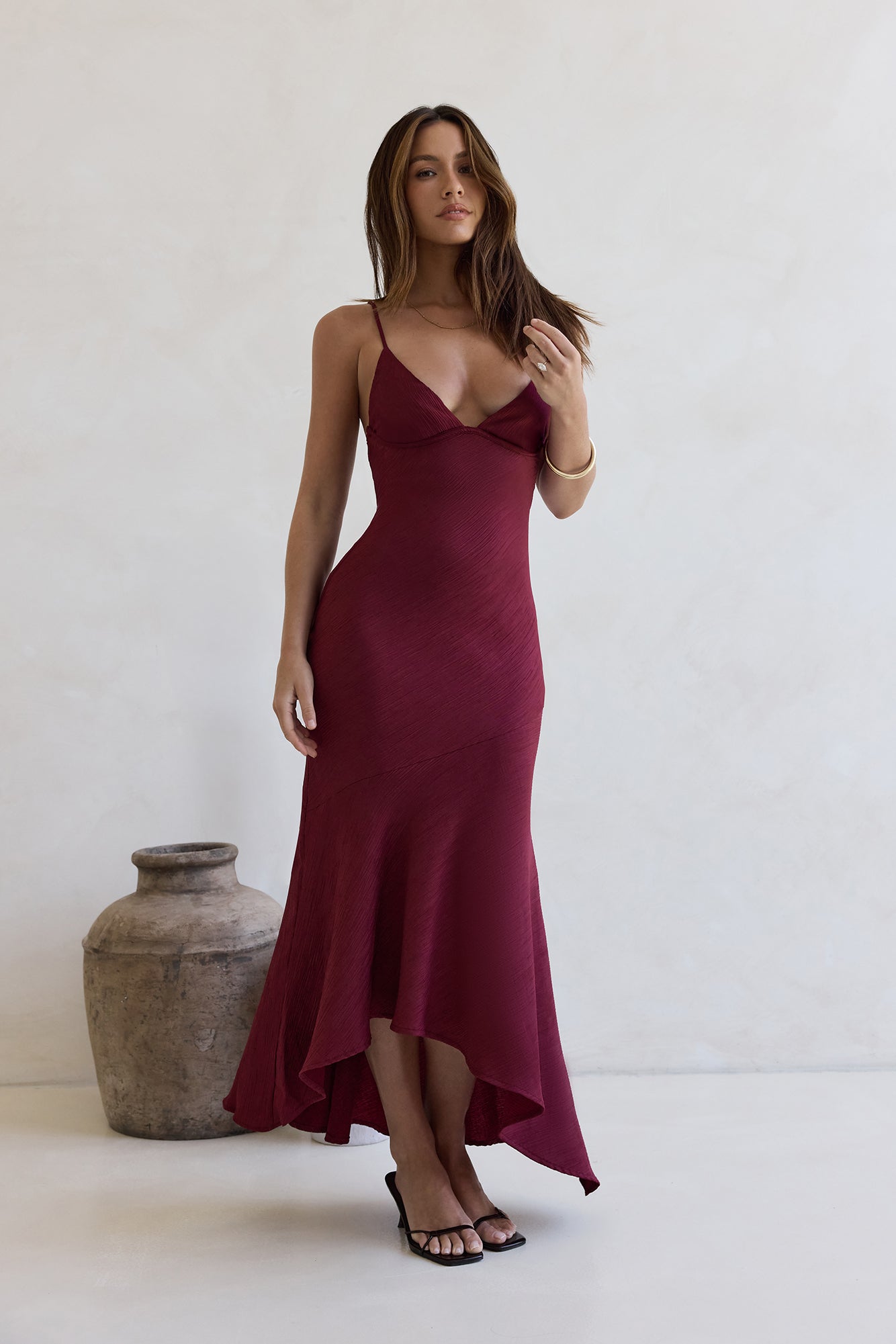 Damesmaxi-jurk met V-hals en Asymmetrische Zoom Lizzy