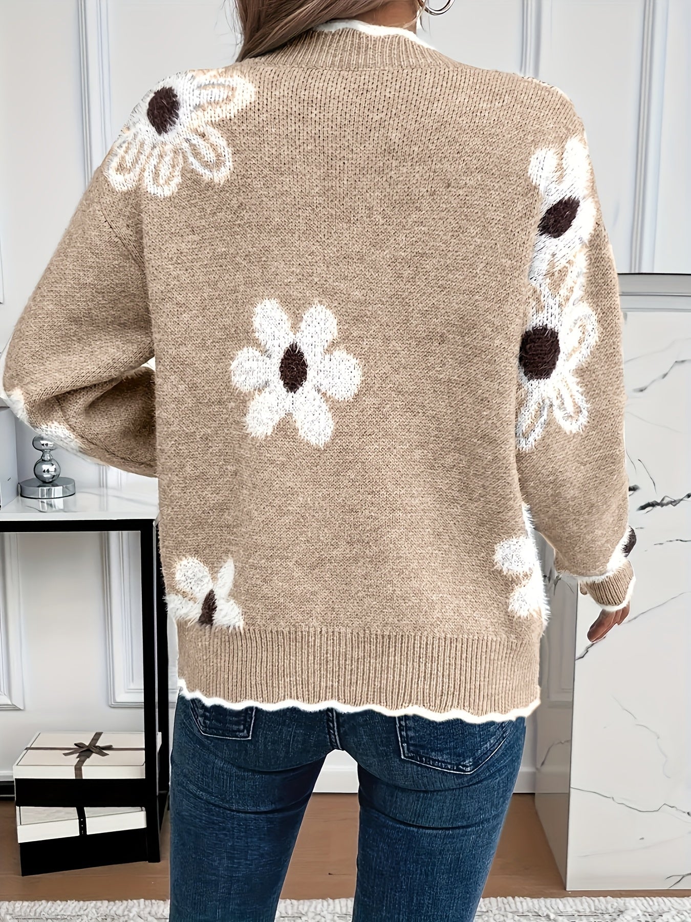 Dames Trui met Bloemen en V-hals