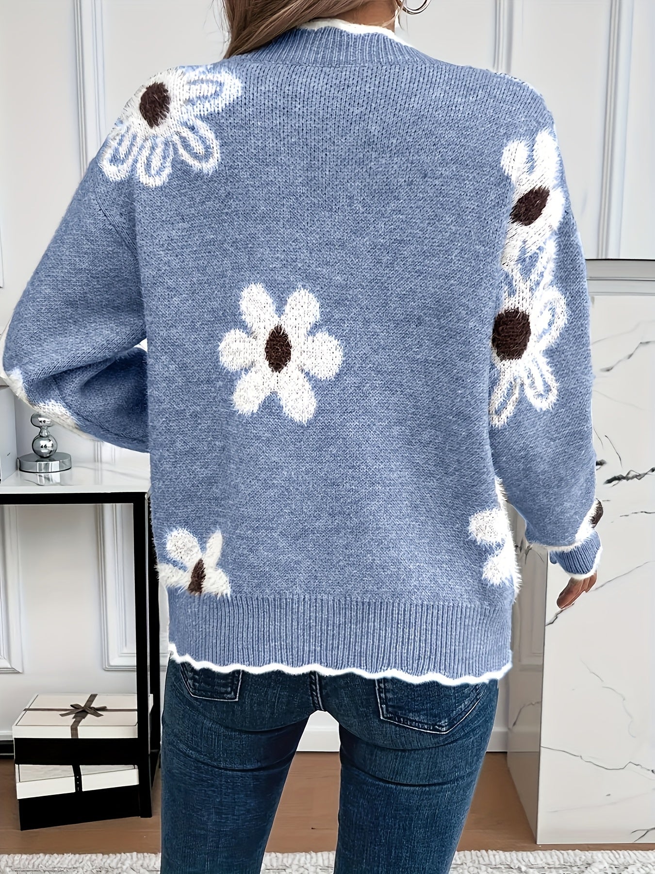 Dames Trui met Bloemen en V-hals