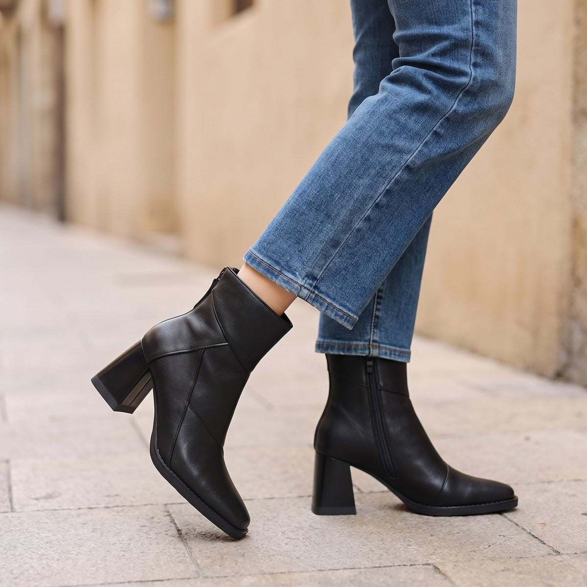 Dames Boots met Blokhak en Puntneus