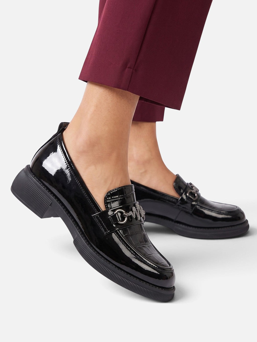 Dames Chunky Lak Loafers met Ketting