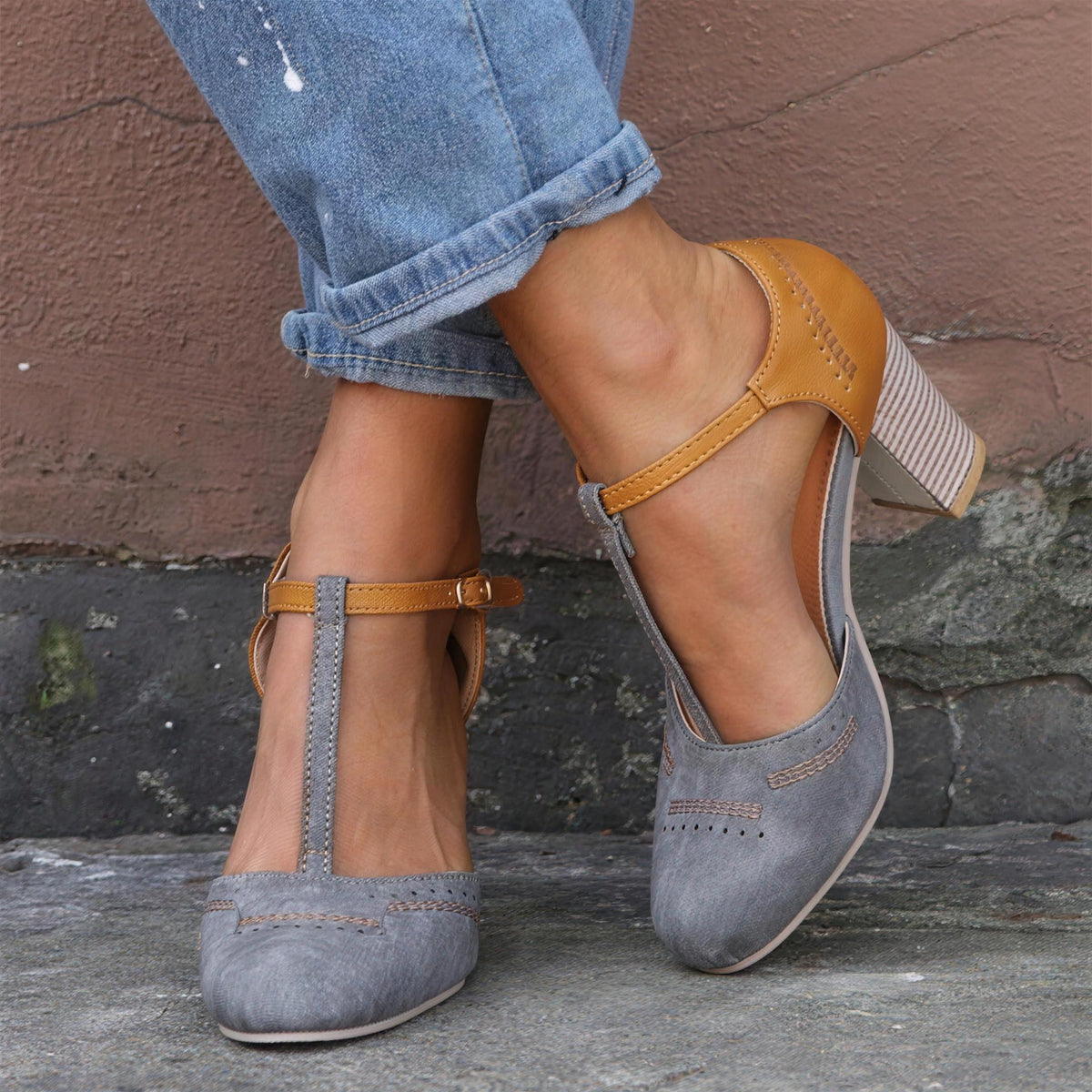 Dames Pumps met Blokhak en Enkelbandje