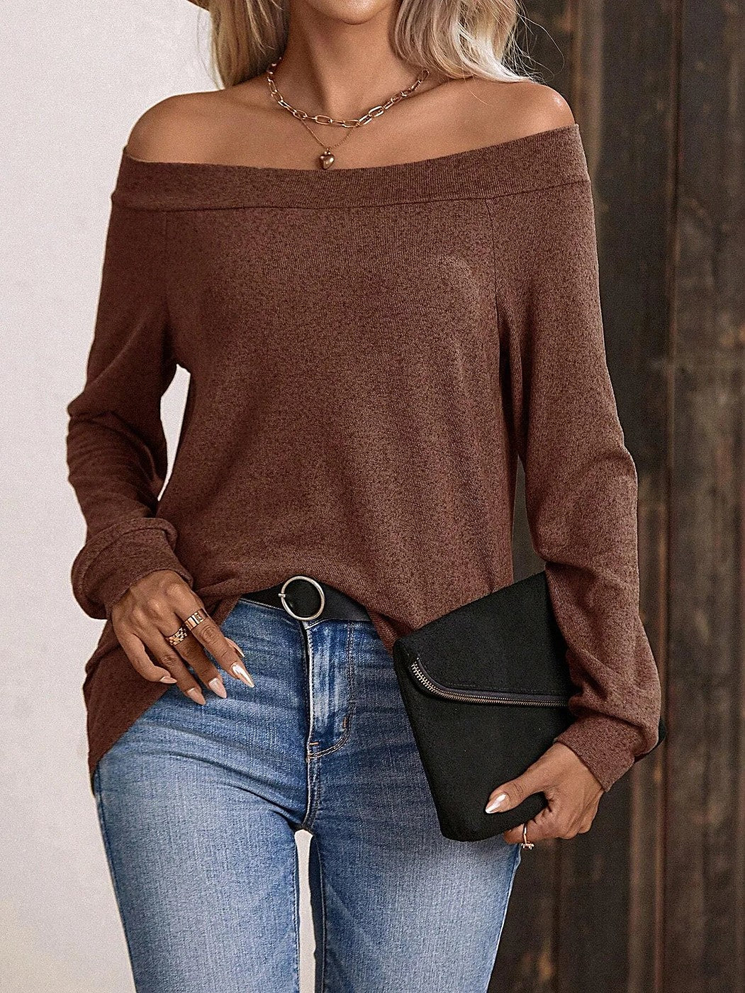 Dames Off Shoulder Top met Rechte Hals