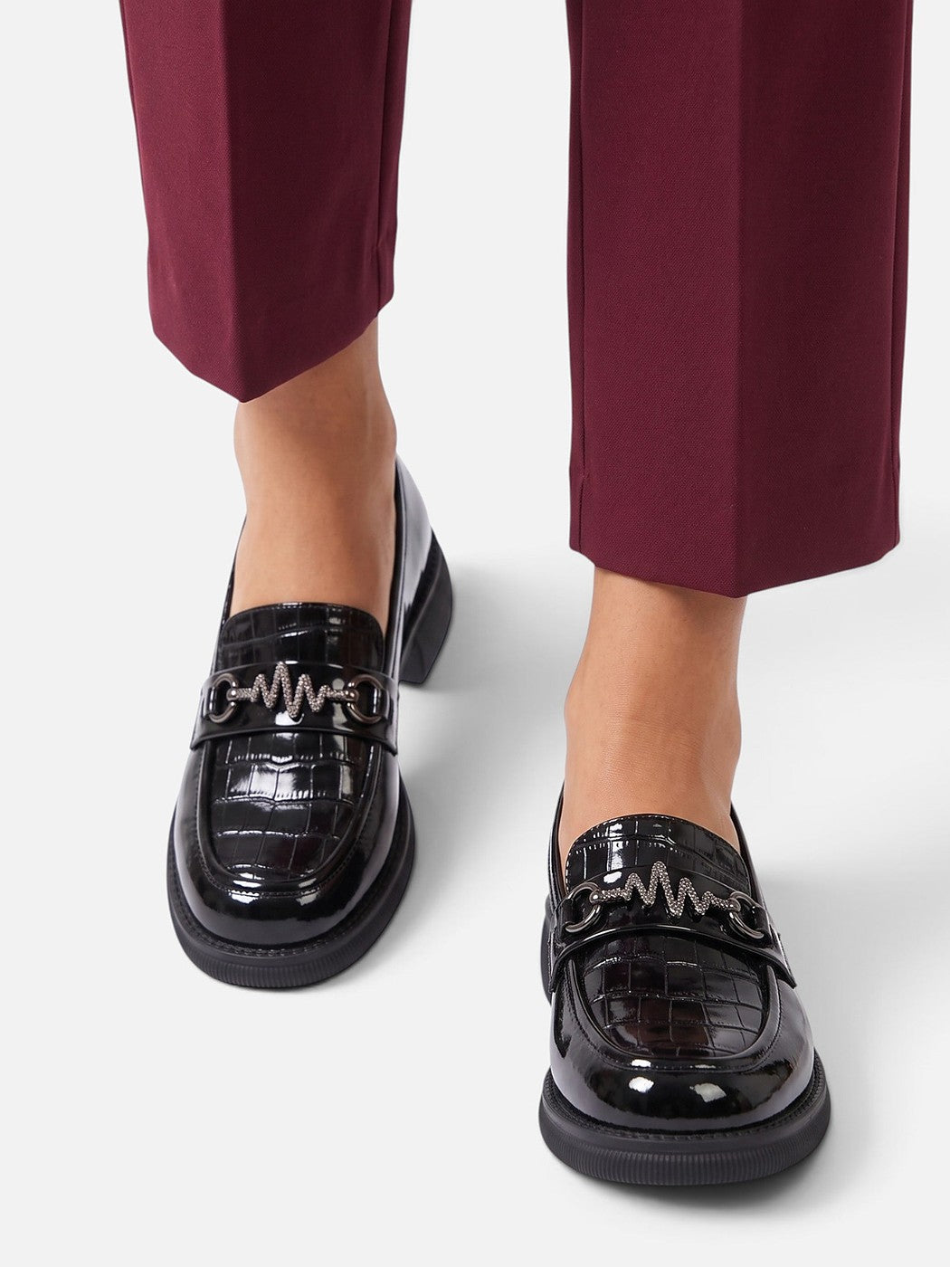 Dames Chunky Lak Loafers met Ketting
