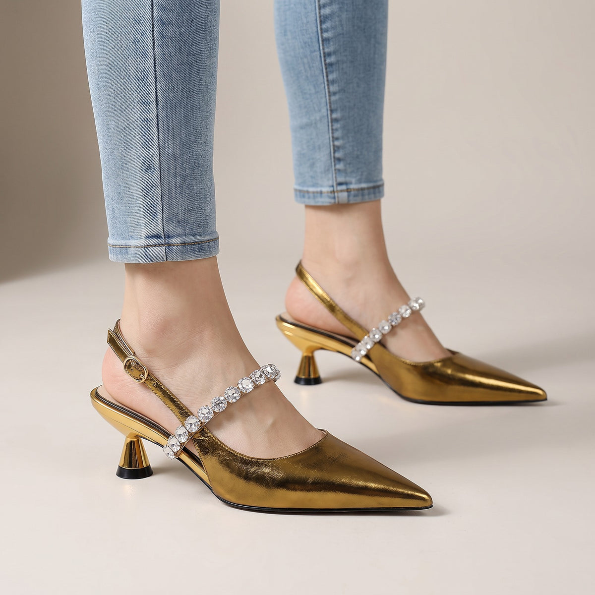 Dames Slingback Pumps met Puntneus en Strass